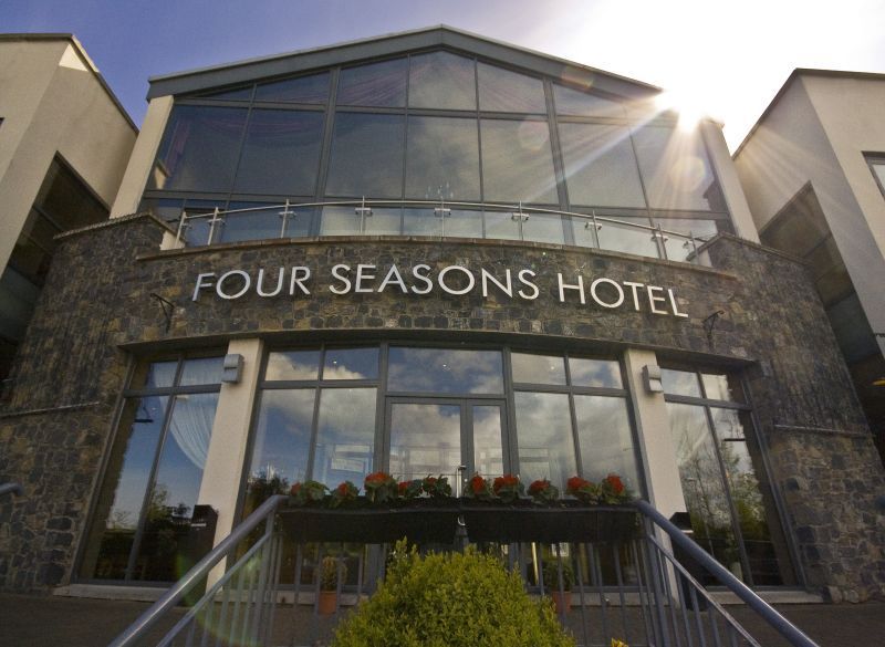 Four Seasons Hotel, Carlingford Bagian luar foto